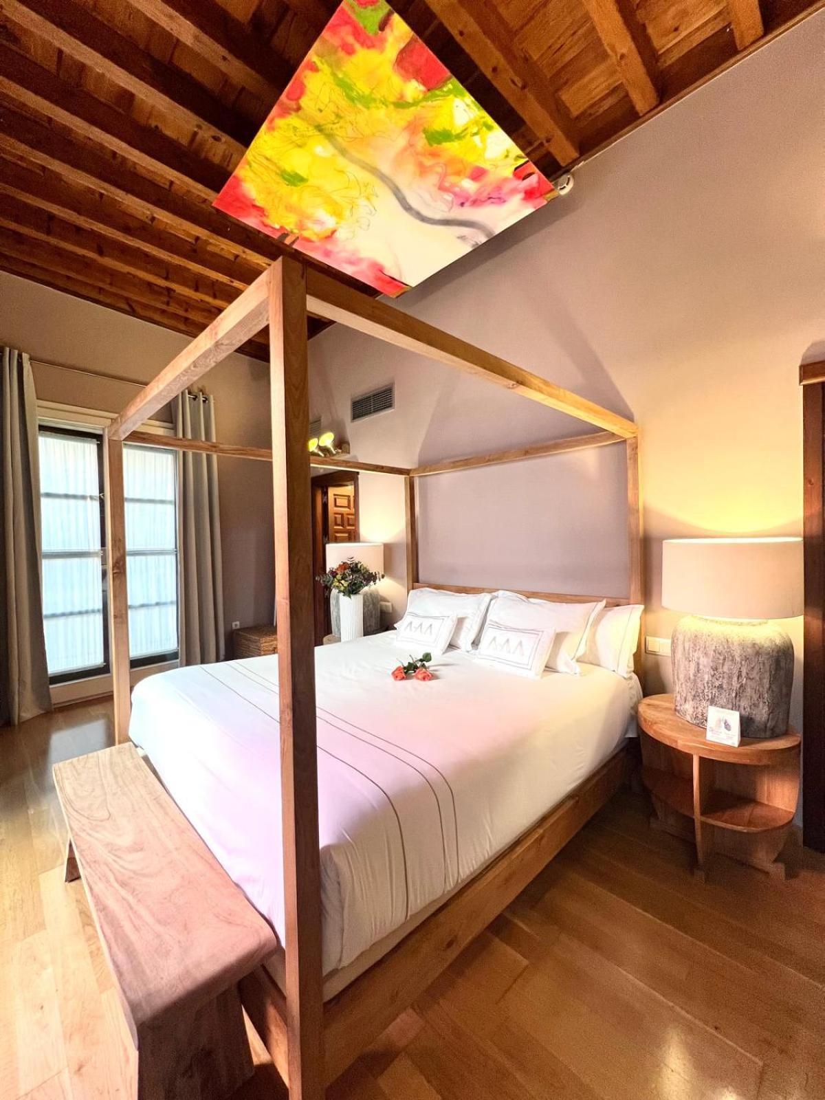 Gar Anat Boutique Hotel 3*
